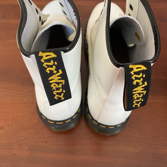 Doc Marten 1460 boots. Size 11. Great condition! - Picture 4 of 5